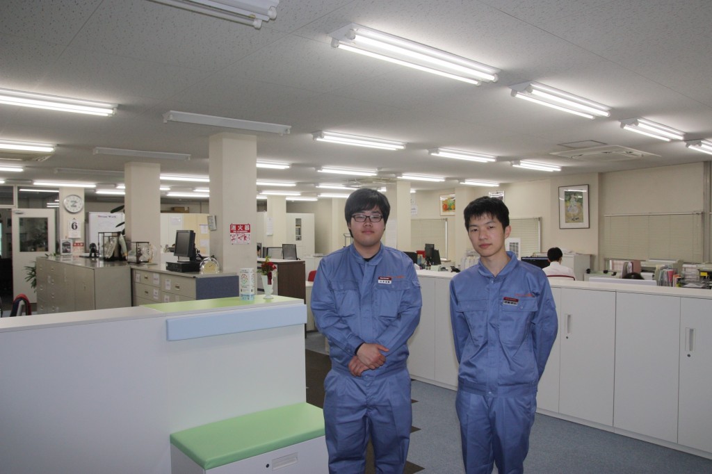 鈴鹿工場配属の新入生いざ本社見学へ！